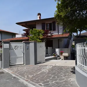 Fiorita Apartment