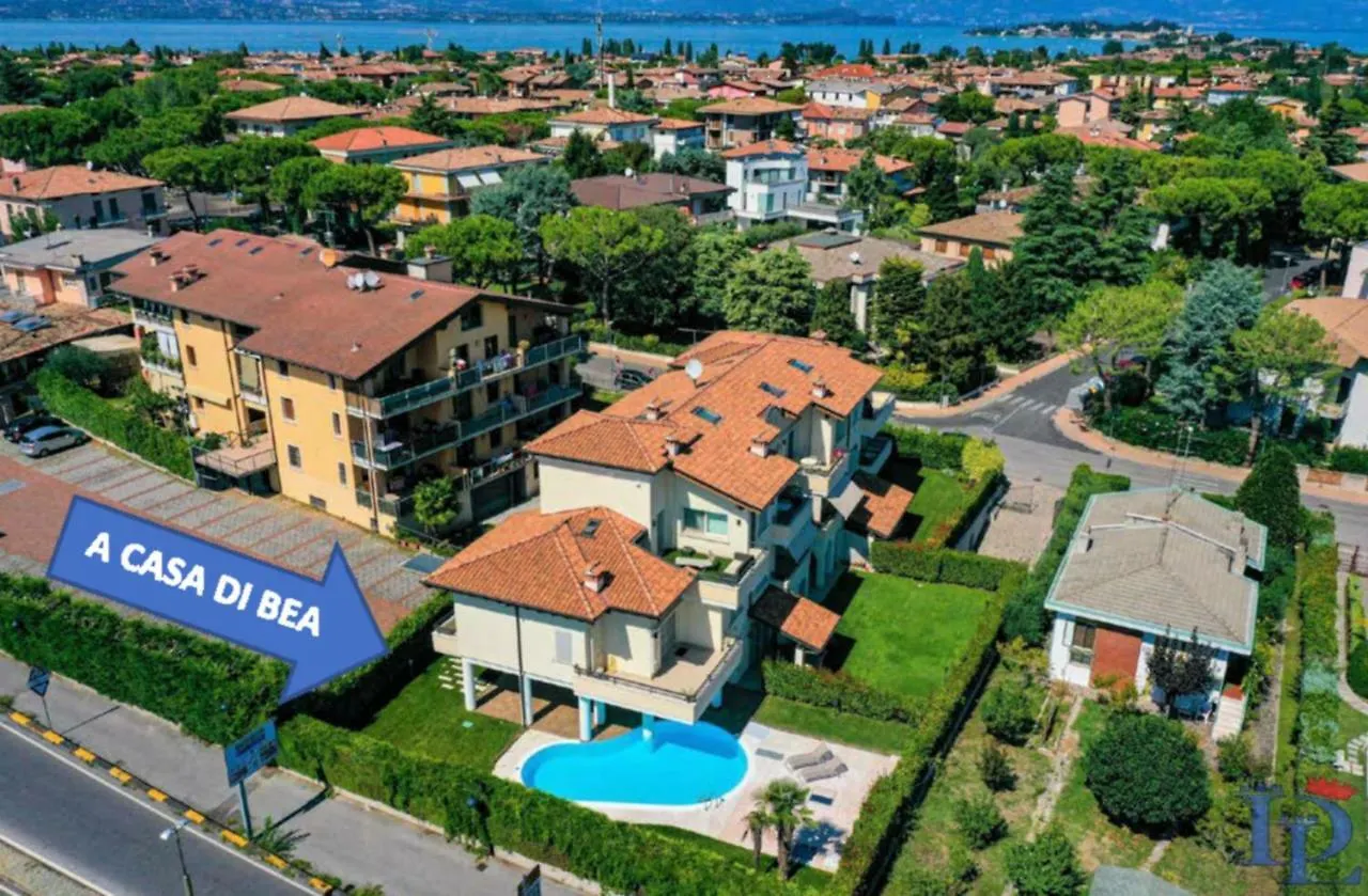 Desenzanoloft Official Partner Marriott Homes & Villas - Bea House, Sirmione With Private Garden And Share Pool 0*,