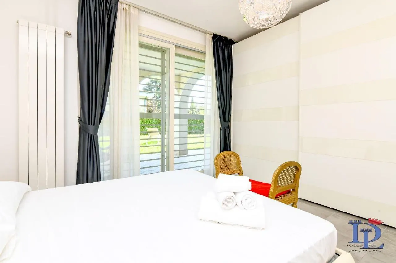 Desenzanoloft Official Partner Marriott Homes & Villas - Bea House, Sirmione With Private Garden And Share Pool Italien