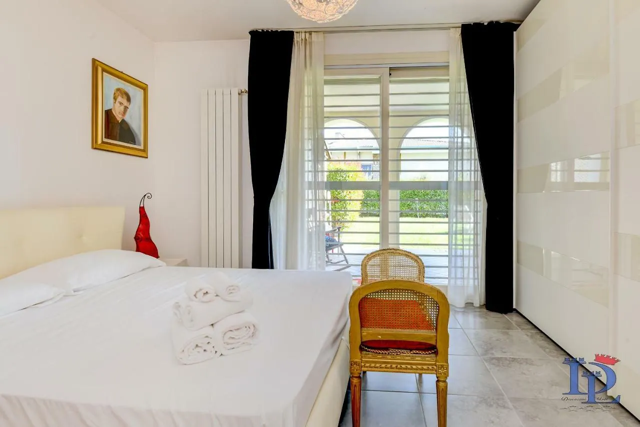 Desenzanoloft Official Partner Marriott Homes & Villas - Bea House, Sirmione With Private Garden And Share Pool Italien